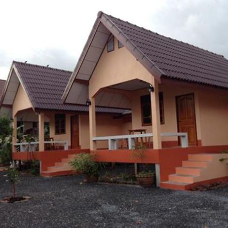 Chuanchom Resort Phatthalung Esterno foto