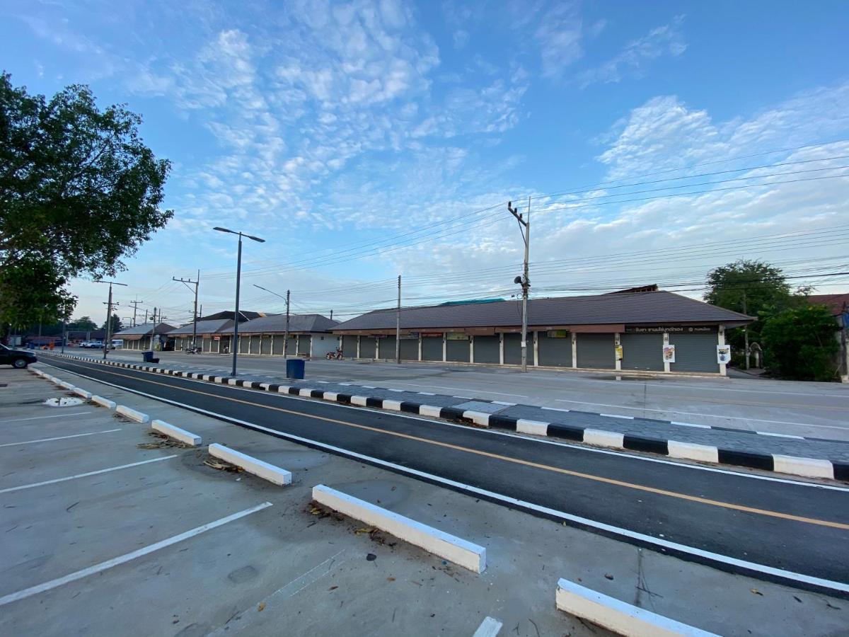 Chuanchom Resort Phatthalung Esterno foto